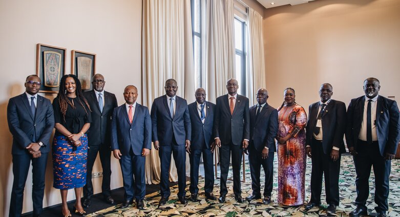 Assemblées annuelles 2023 de la Banque mondiale et du Fonds monétaire international : La Commission de l'Union Economique et Monétaire Ouest Africaine (UEMOA) et Africa50 signent un Accord-cadre de coopération et de partenariat pour stimuler le développem